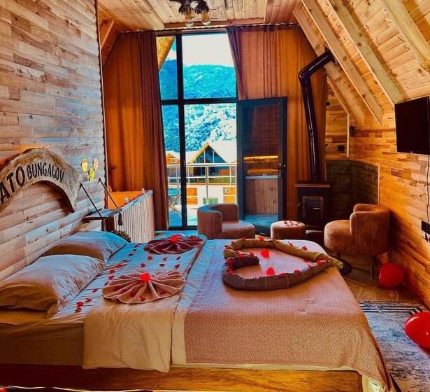 住宿加早餐  Shatobungalov Suit