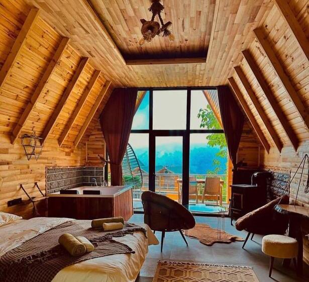 住宿加早餐  Shatobungalov Suit