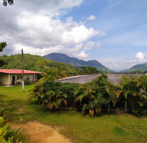 هتل Altos Del Reposo Casa Campestre