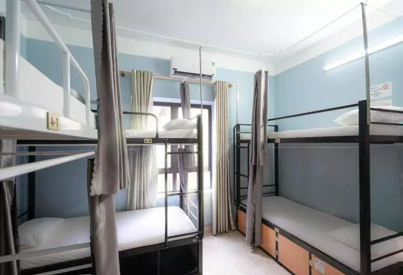 هتل Fancy Hostel And Bar