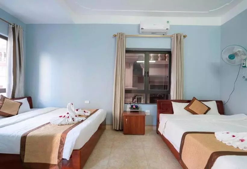 هتل Fancy Hostel And Bar