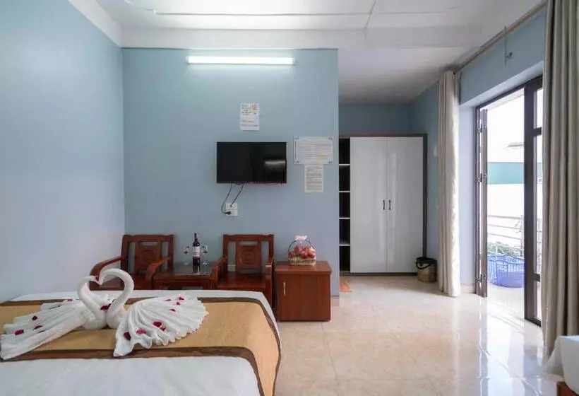 هتل Fancy Hostel And Bar
