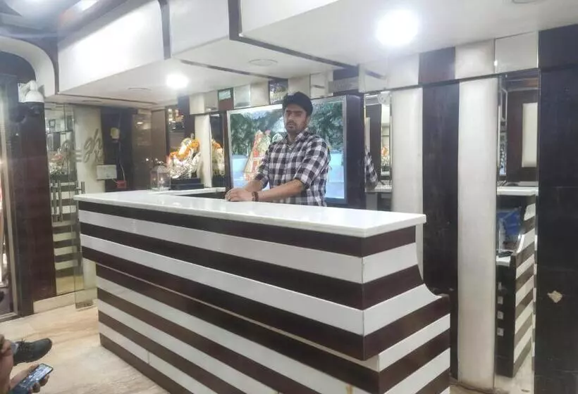ホテル Ghkaushalya