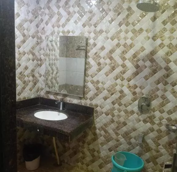ホテル Ghkaushalya