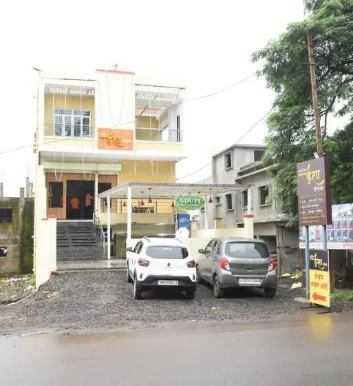 Hotelli Isha Palace