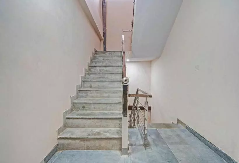 هتل O Shree Shyam Palace