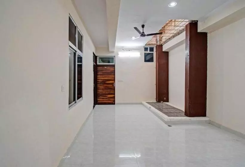 هتل O Shree Shyam Palace