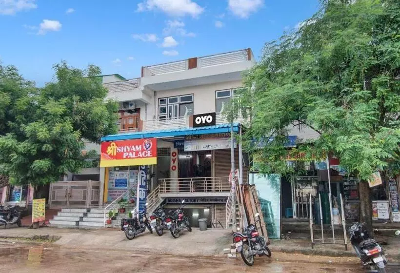 هتل O Shree Shyam Palace