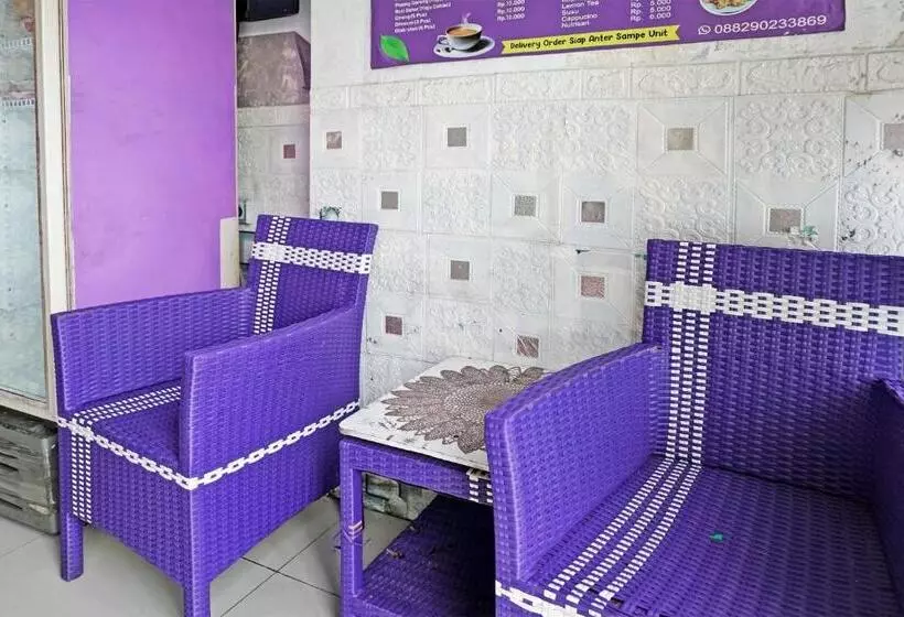 Hotelli Oyo Life 92962 Apartement Sentraland Karawang By Ratna