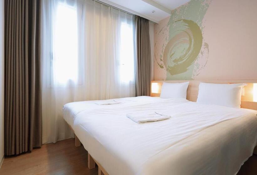 Hotel Park Central Sakura