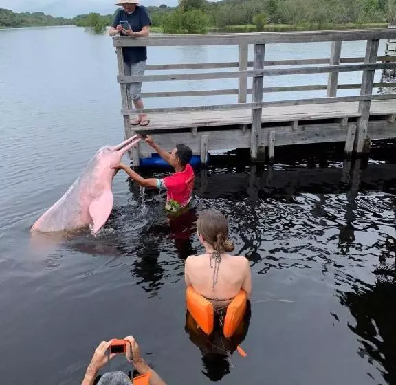 ホテル Trapiche Eco Amazon Lodge
