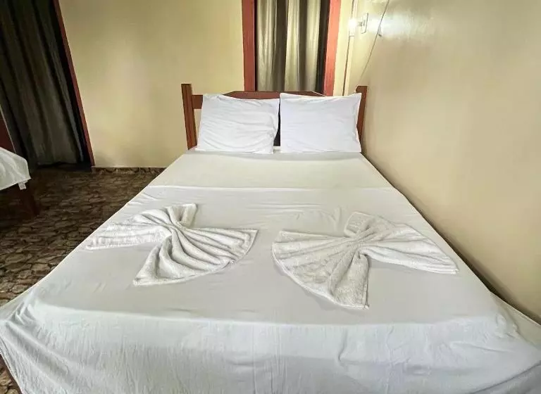 ホテル Trapiche Eco Amazon Lodge