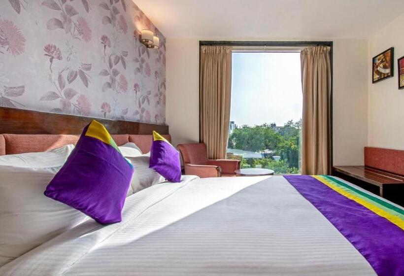 Hotel Treebo Premium Rose Mallow