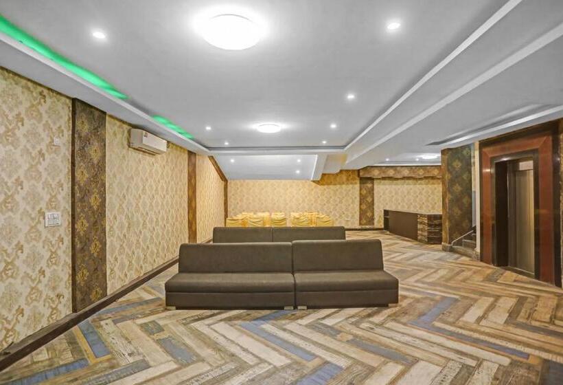 فندق Wish Leisure, Noida, Sector 104