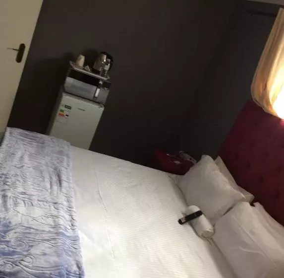 Majatalo De Capital Guest House