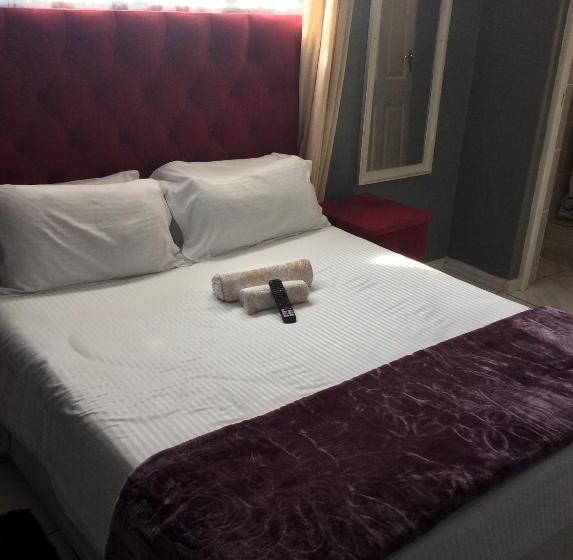 פנסיון De Capital Guest House