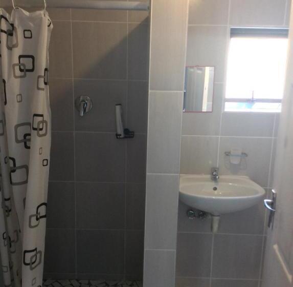 פנסיון De Capital Guest House