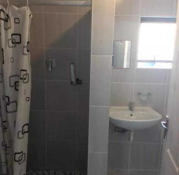 Majatalo De Capital Guest House