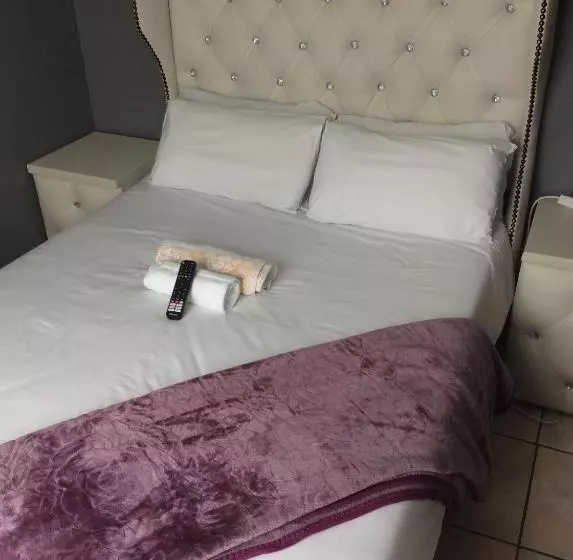 Majatalo De Capital Guest House