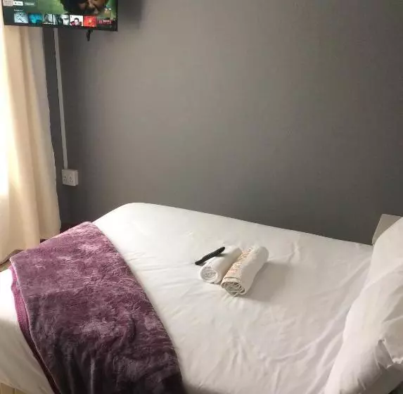 Majatalo De Capital Guest House