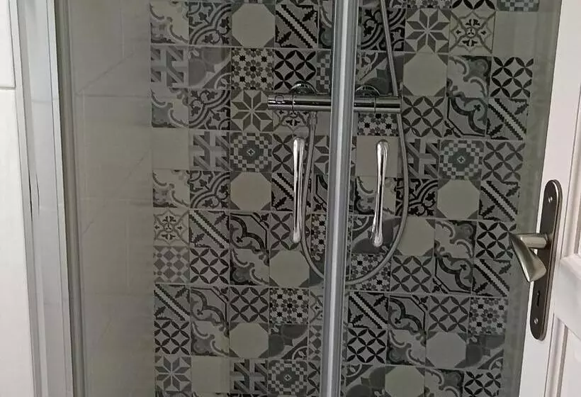 ペンション Chambre Douillette Pour 2 à Bruyères   Proche Centre Et Randonnées   Fr 1 589 602