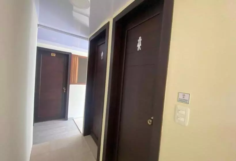 ペンション Hostal Magdala