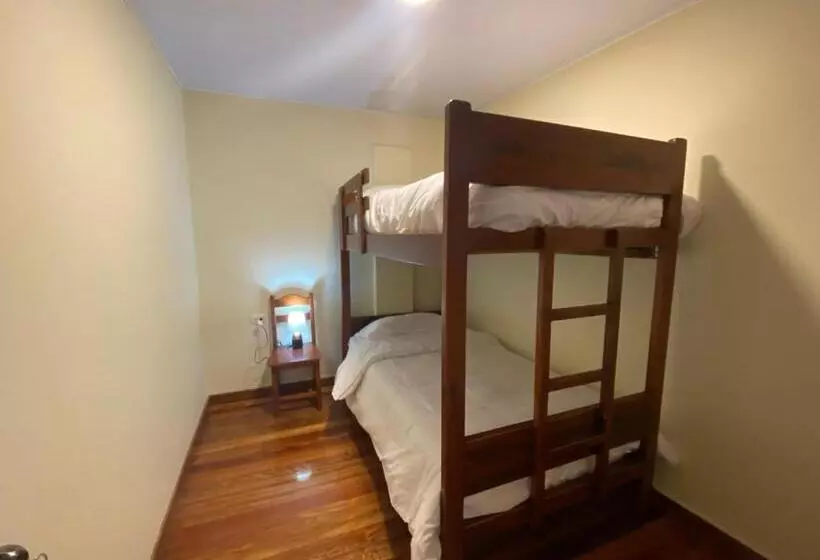 ペンション Hostal Magdala