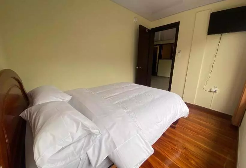 ペンション Hostal Magdala