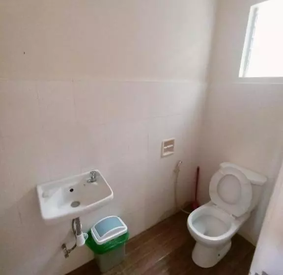 ペンション Raymundo Residence