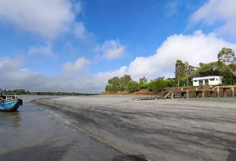 Lomakeskus Kumirmari Ecotourism