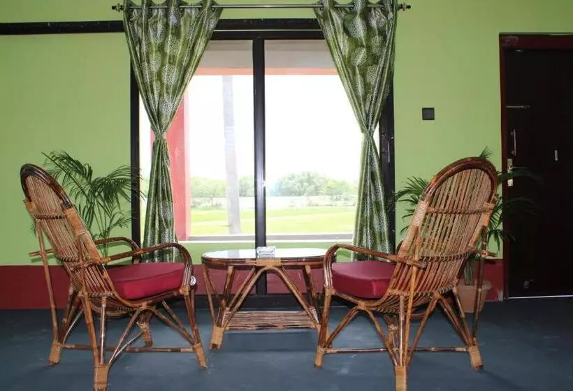 Lomakeskus Kumirmari Ecotourism