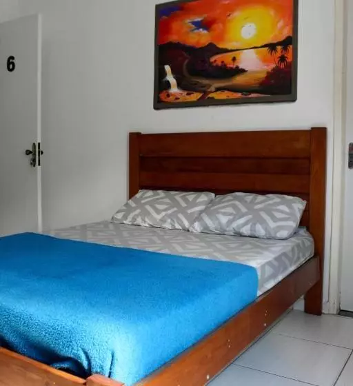 هاستل Aloha Suites
