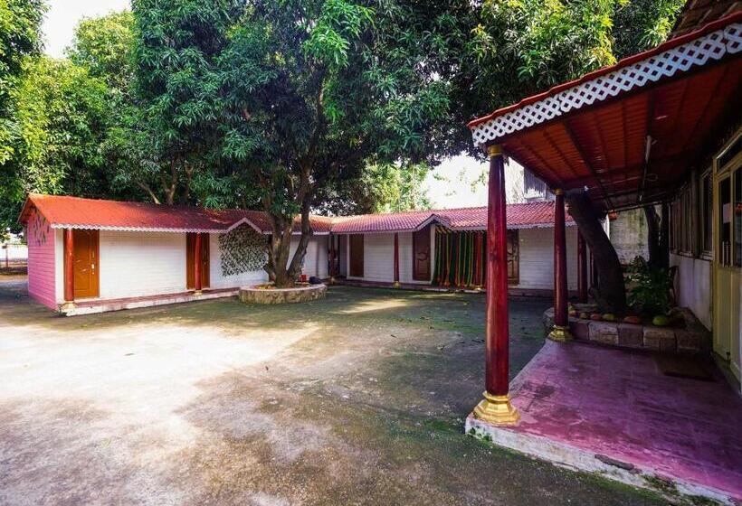 Manyura Hotels & Resorts