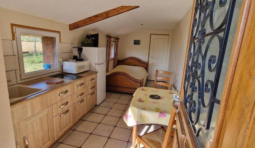 فندق Au Bosquet Fleuri