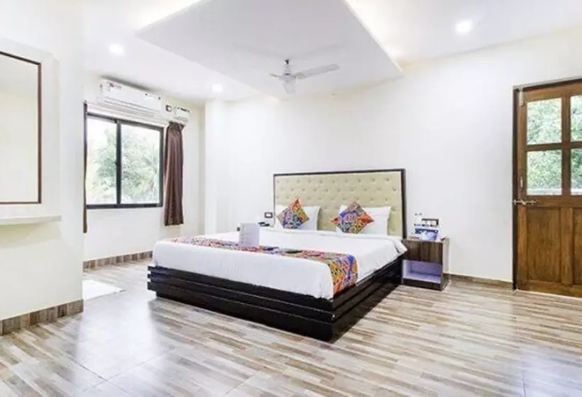 ホテル Fabexpress Orchid The Sky