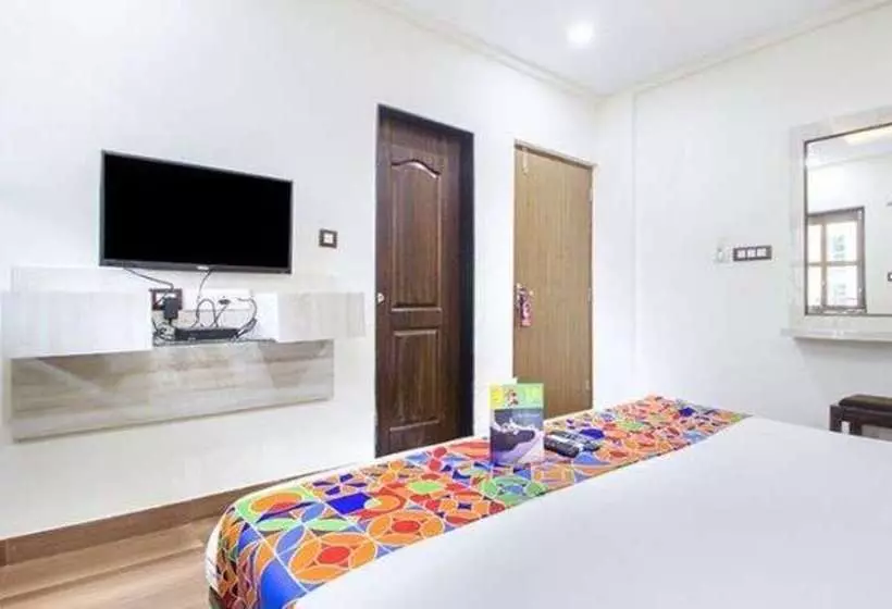 ホテル Fabexpress Orchid The Sky