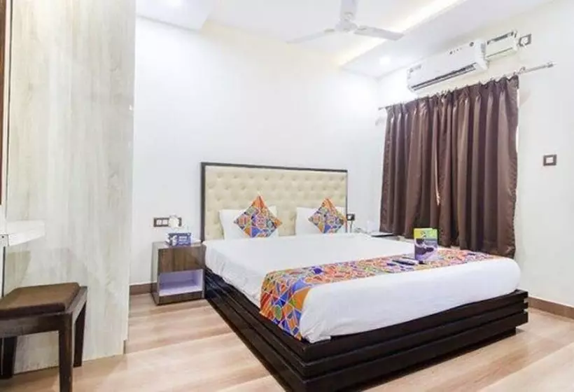 ホテル Fabexpress Orchid The Sky