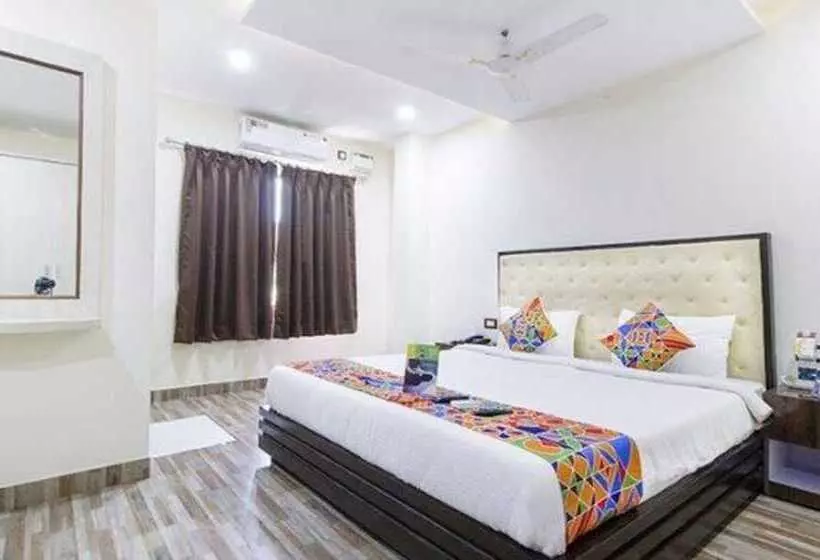 ホテル Fabexpress Orchid The Sky