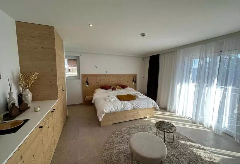 ホテル John S Lodge