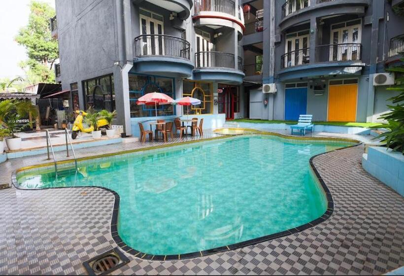 בית מלון כפרי Jolly Panda Goa