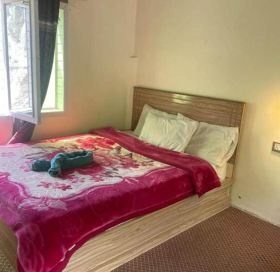 هتل Karakoram Highway Inn Hunza