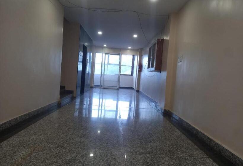 酒店 Sai Baba Palace