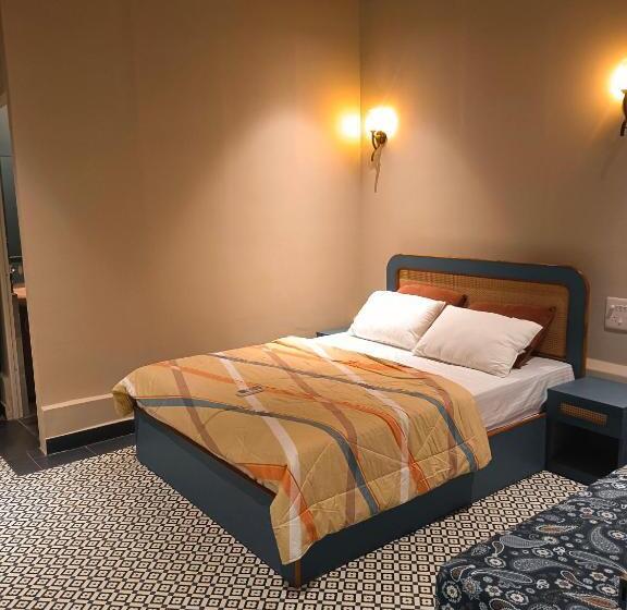 בית מלון כפרי South Delhi Restaurant And Resort