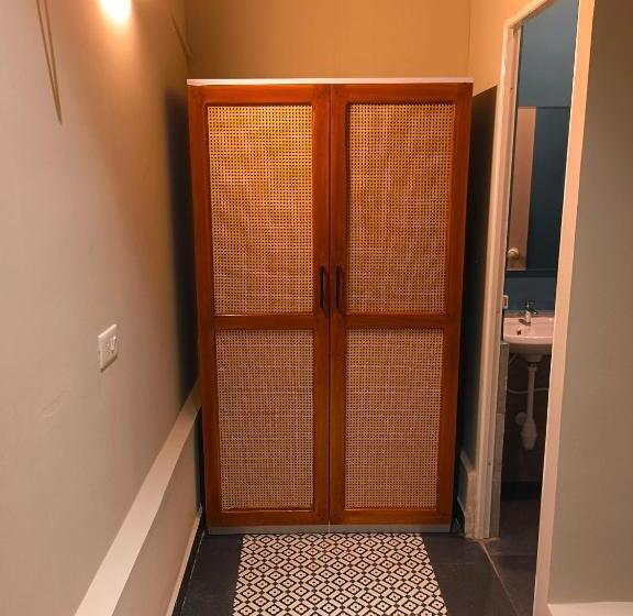 בית מלון כפרי South Delhi Restaurant And Resort