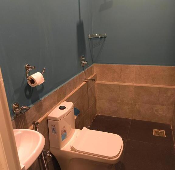 בית מלון כפרי South Delhi Restaurant And Resort