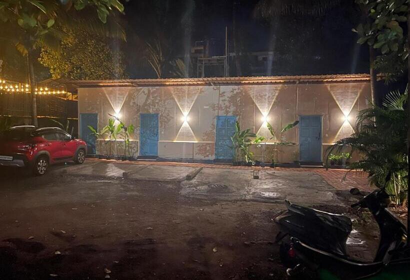 בית מלון כפרי South Delhi Restaurant And Resort