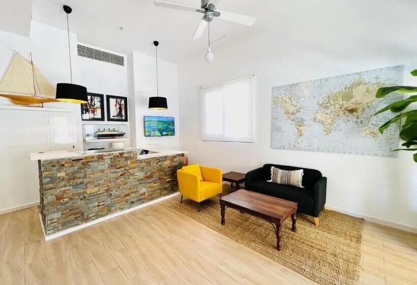 هتل Suites Puente De Hierro