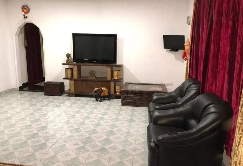 Majatalo Dana S Villa