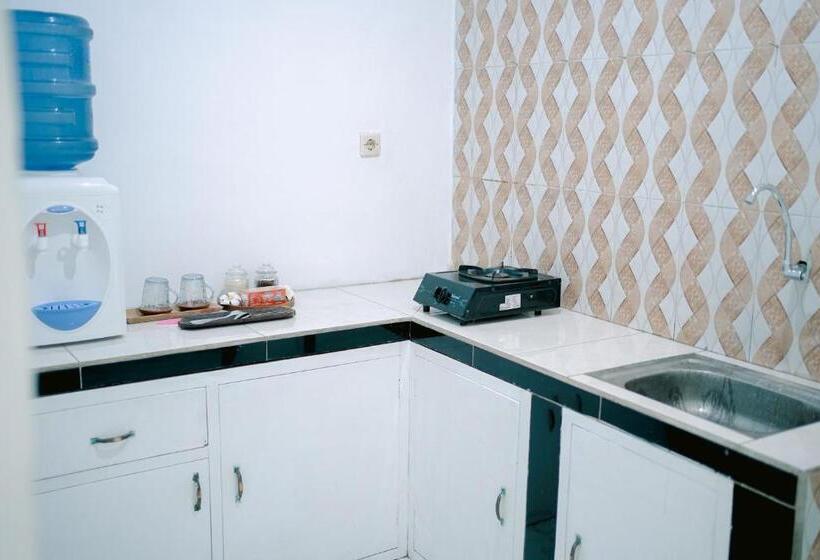 פנסיון Getrudis Guesthouse