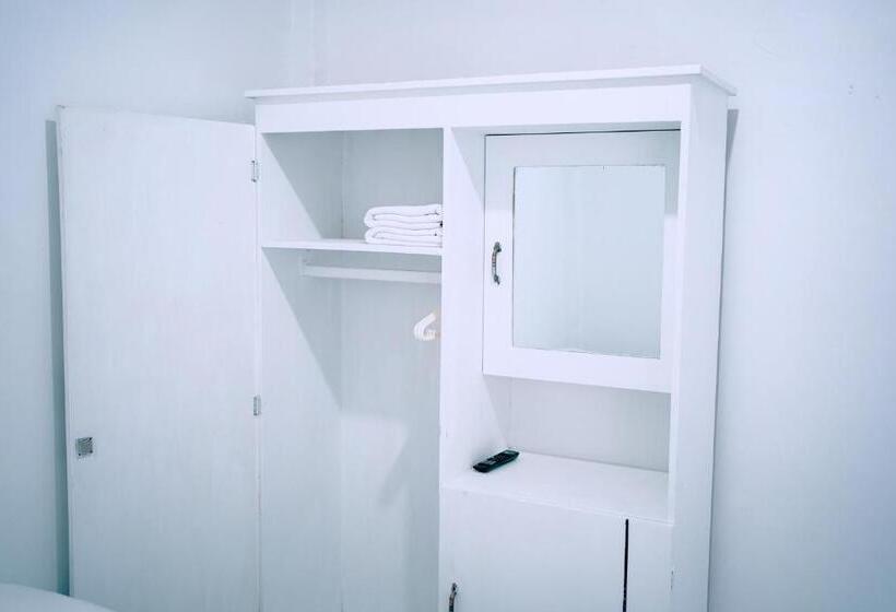 פנסיון Getrudis Guesthouse